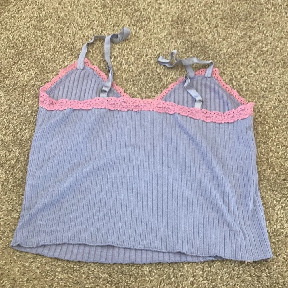 Wild Fable Lavender Top with Pink Lace - Picture 4 of 4